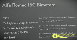 Fahrzeug steht im Nationales Automuseum The Loh Collection GmbH
