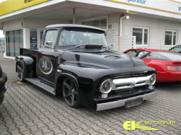 Ford Pickup V8 7.2 L