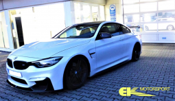 BMW M4 mit Heckflügel